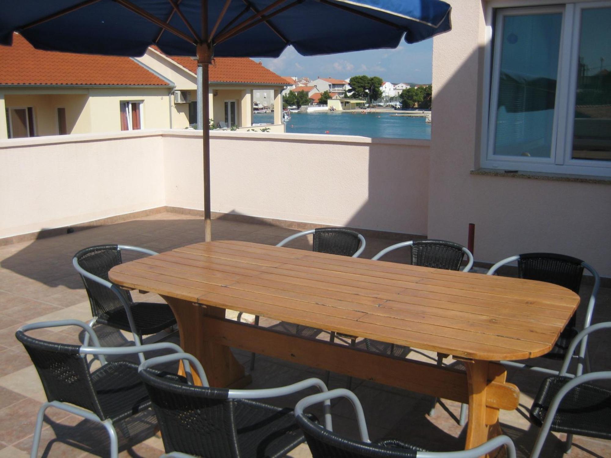 Apartments Jakovcev Бетина Екстериор снимка