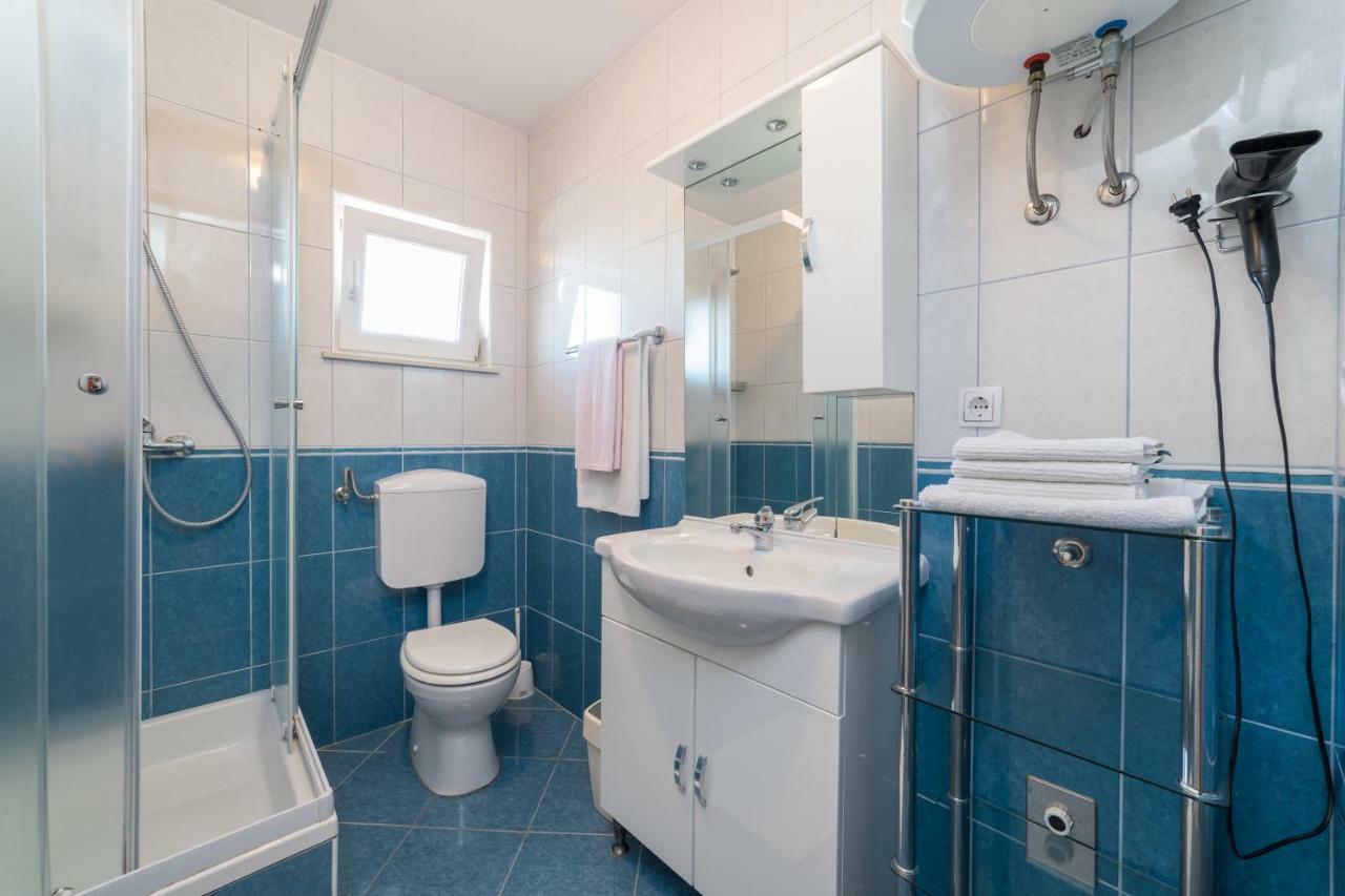 Apartments Jakovcev Бетина Екстериор снимка