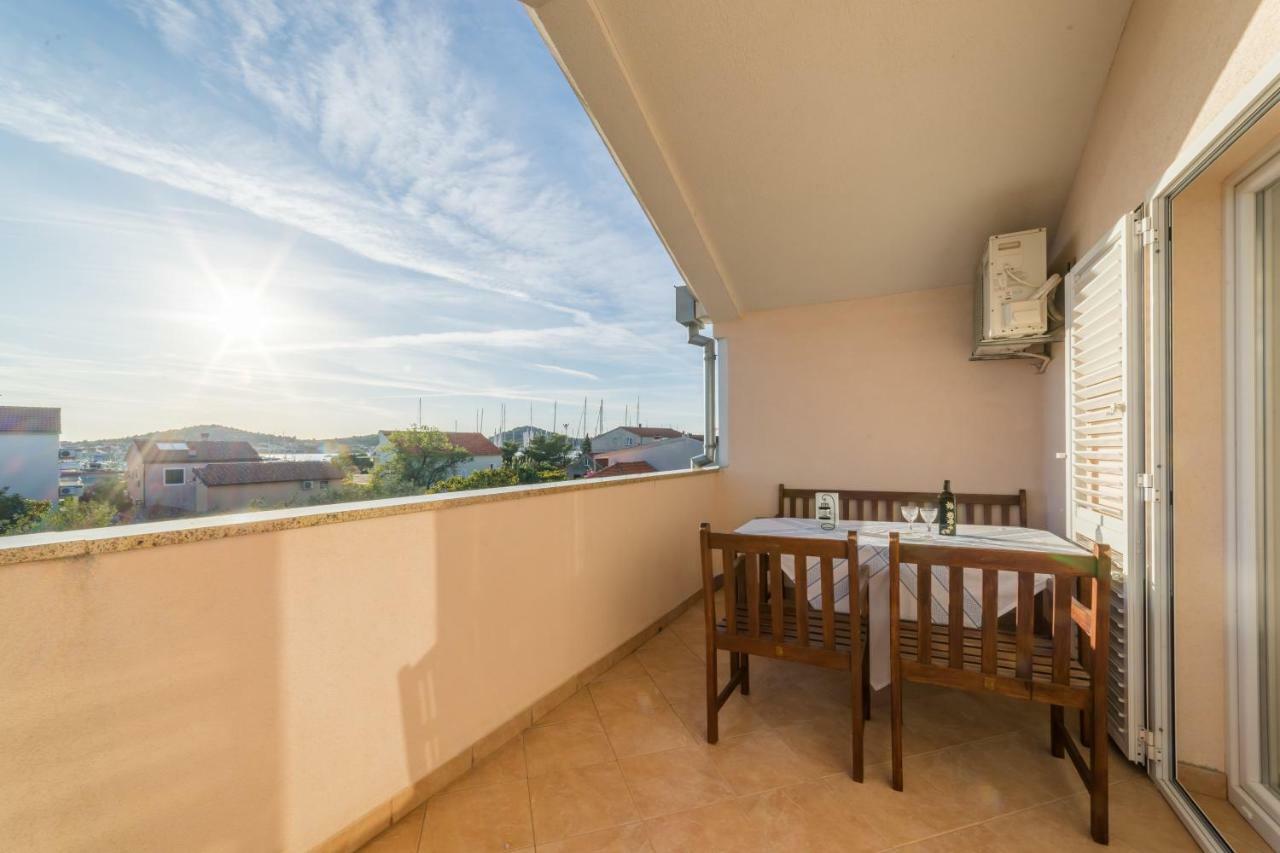 Apartments Jakovcev Бетина Екстериор снимка