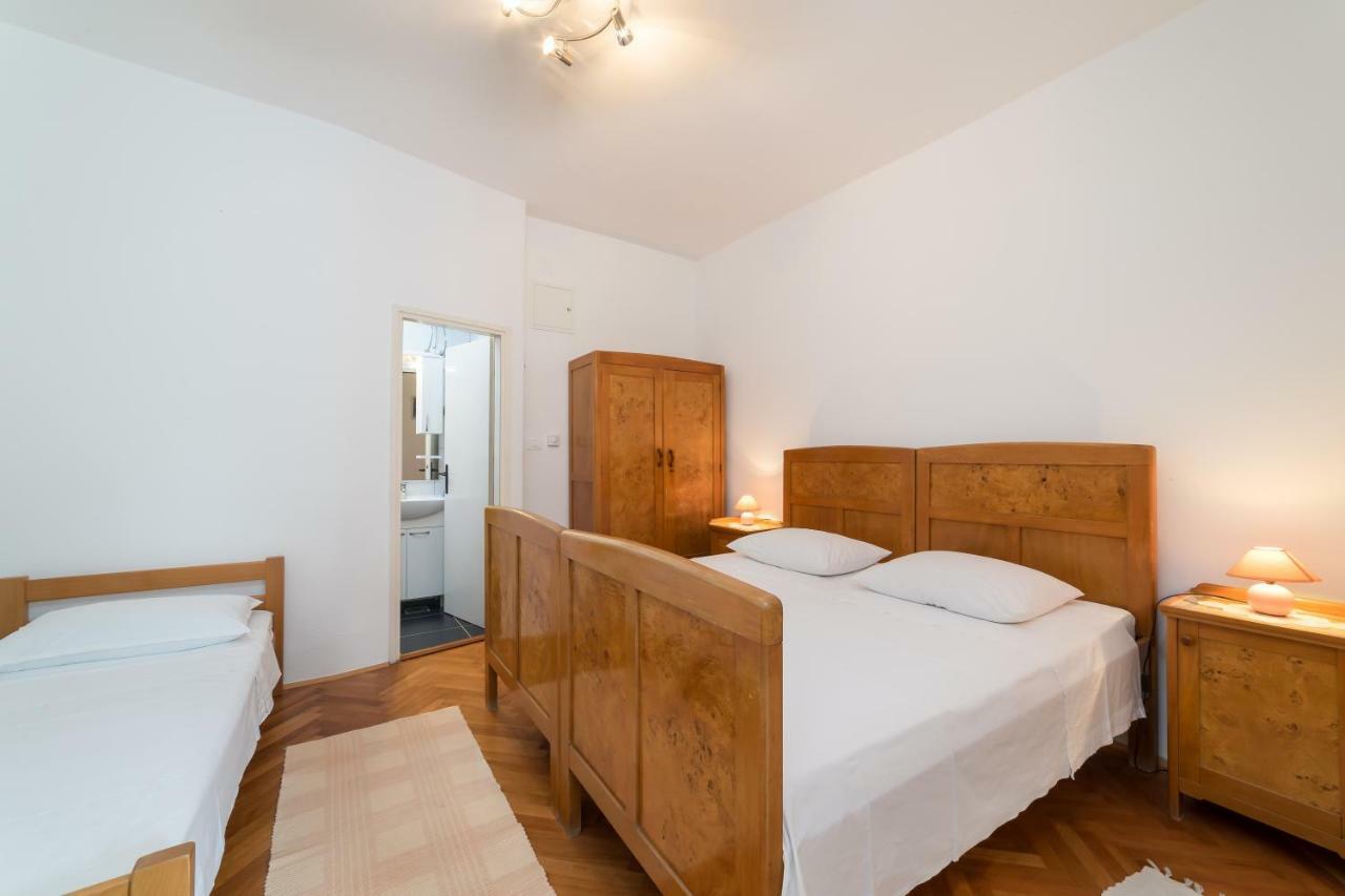 Apartments Jakovcev Бетина Екстериор снимка