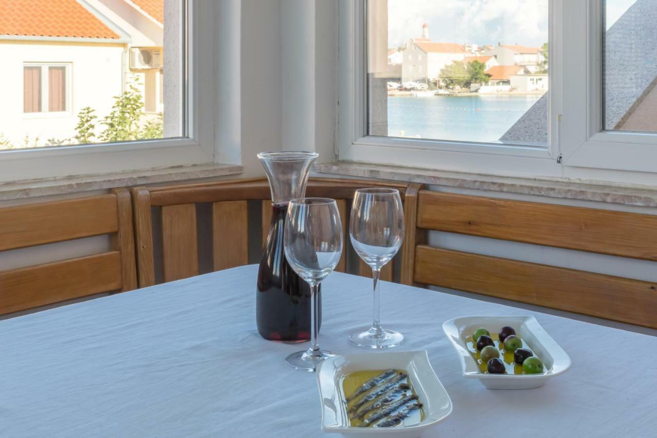 Apartments Jakovcev Бетина Екстериор снимка