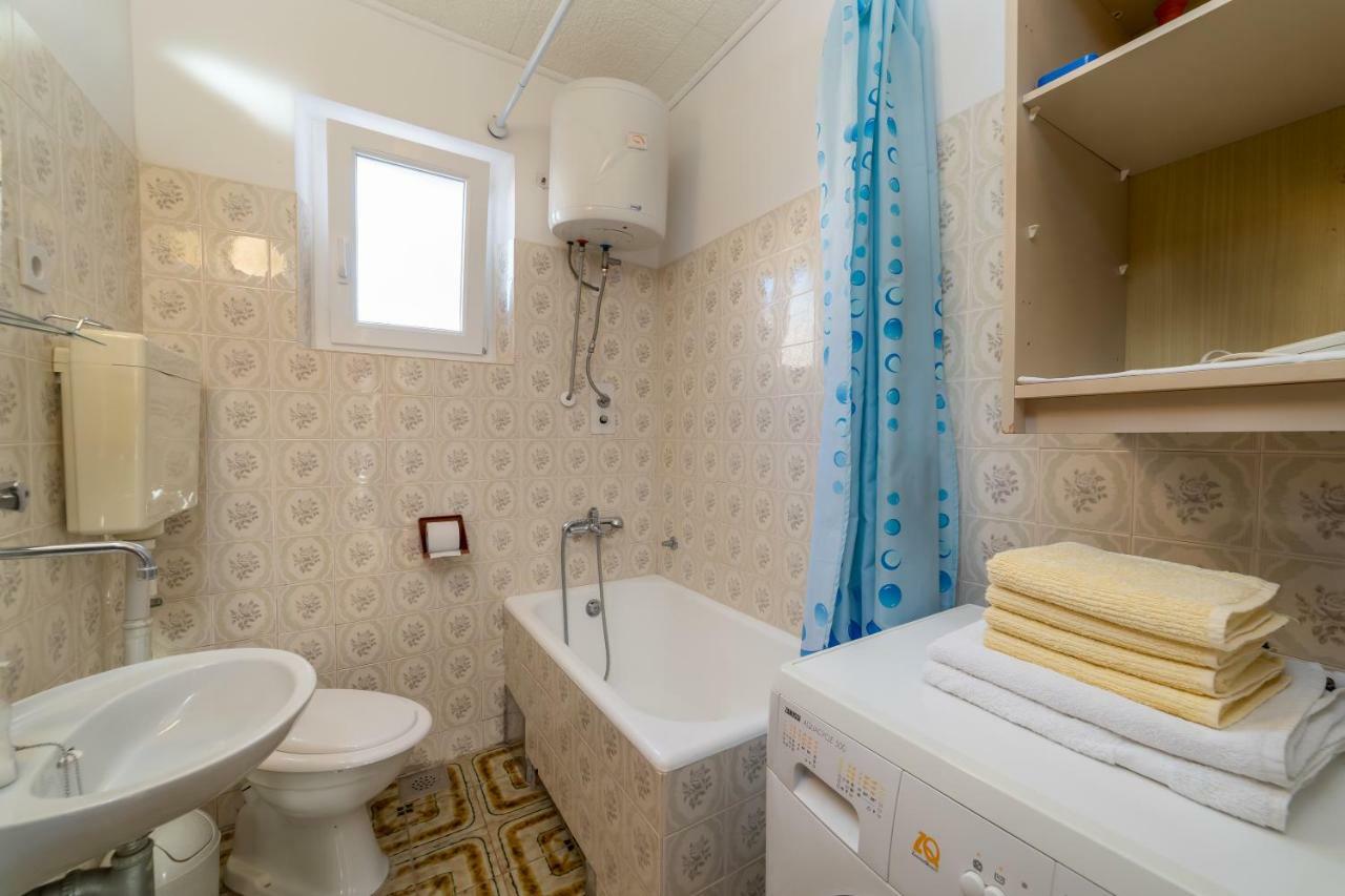 Apartments Jakovcev Бетина Екстериор снимка
