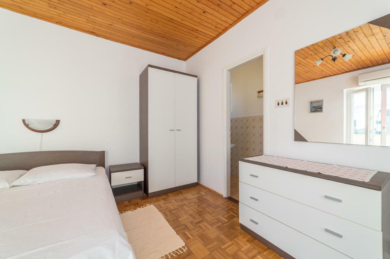 Apartments Jakovcev Бетина Екстериор снимка