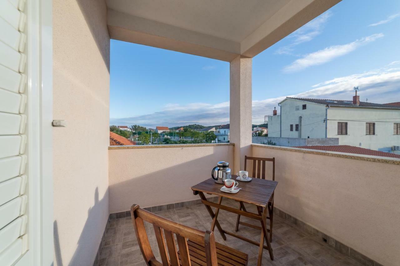 Apartments Jakovcev Бетина Екстериор снимка