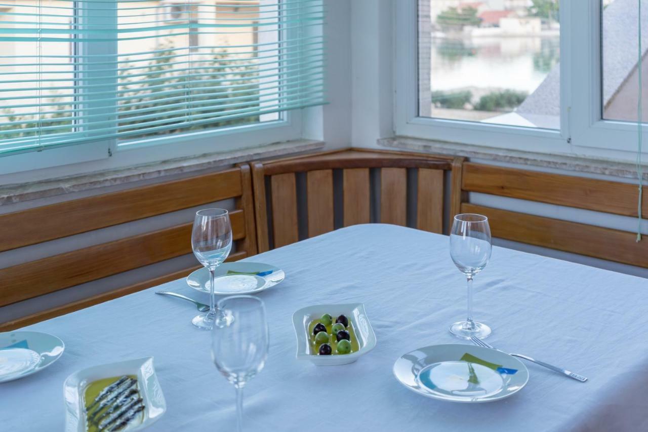 Apartments Jakovcev Бетина Екстериор снимка
