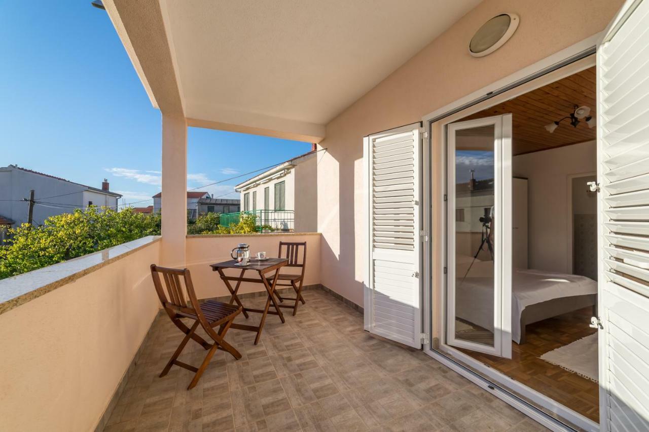 Apartments Jakovcev Бетина Екстериор снимка