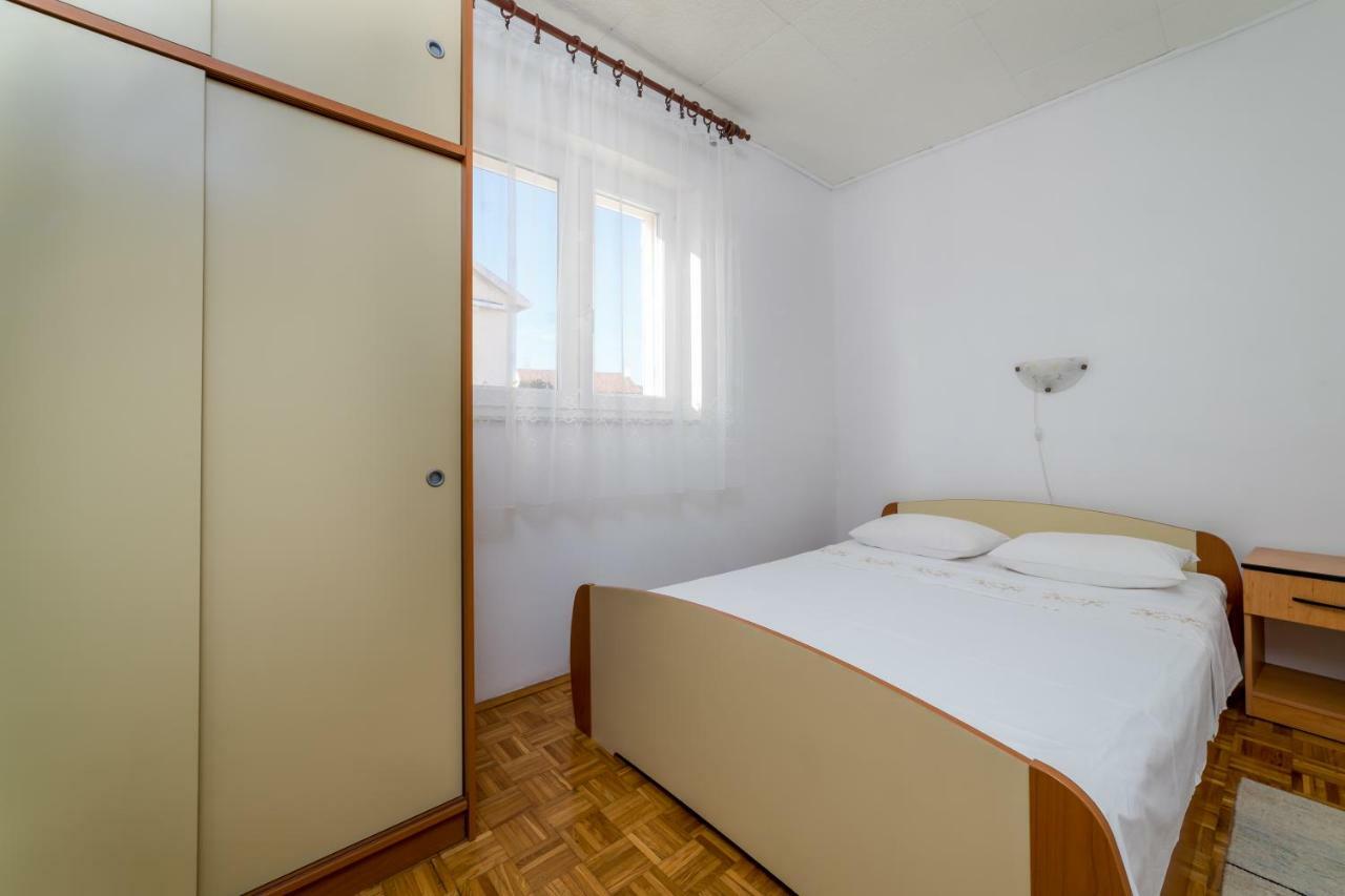 Apartments Jakovcev Бетина Екстериор снимка